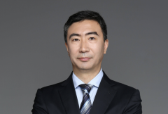 配资服务费_两日惊魂 暴跌48% 市值蒸发超300亿港元零跑怎么了？