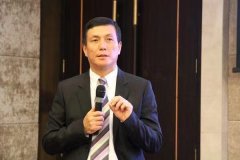 众和网配资-老将邓晖将辞任东吴基金总经理 驰骋金融圈31年 由券商转战公募为何又割舍？